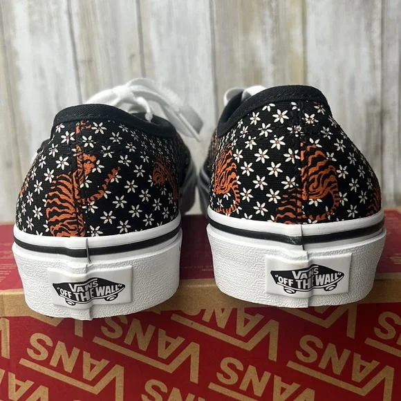 Vans Authentic tiger floral sneaker - Picture 4 of 5